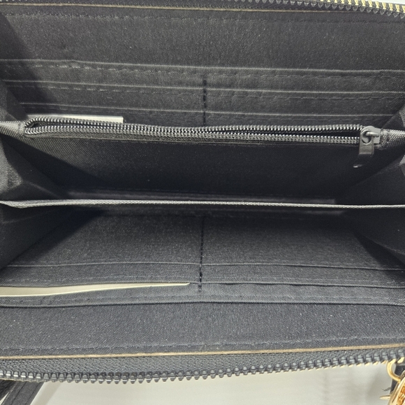 Betty Boop Wallet Wristlet Crossbody - Picture 5 of 9